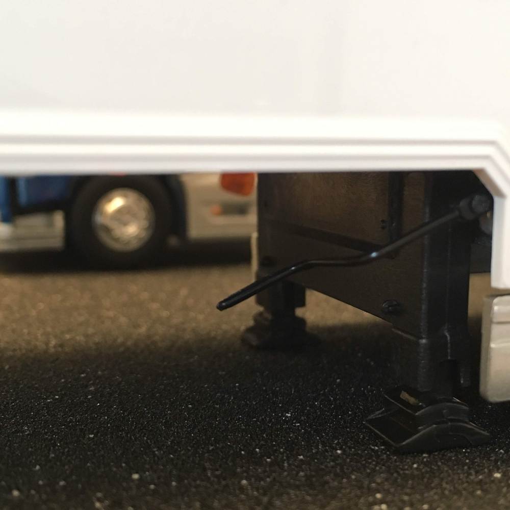 Volvo FH4 Gray & Adams Eligor - Copyright lov4wheels / G. Billaroch