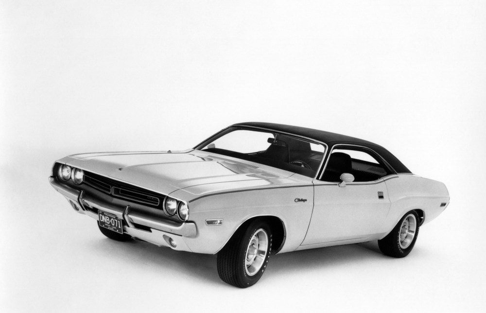 1971 Dodge Challenger - photo Dodge