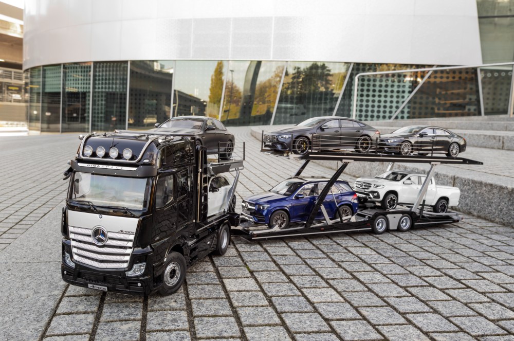 Actros NZG - photo Mercedes-Benz